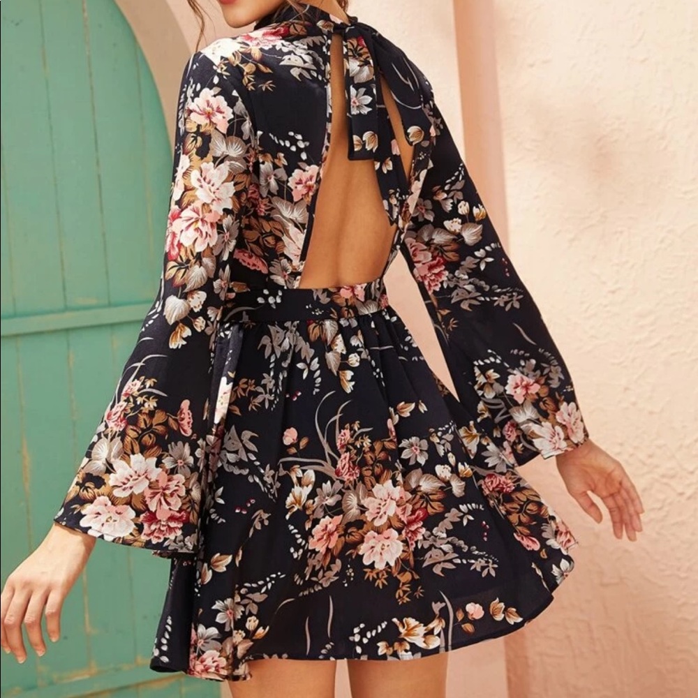 Floral Ruffle open back long lantern sleeve dress - Picture 1 of 3